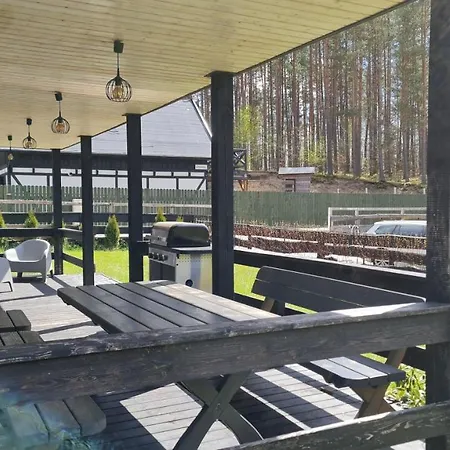 Zalakowo, Na Gwizdowce 11 ロッジ *